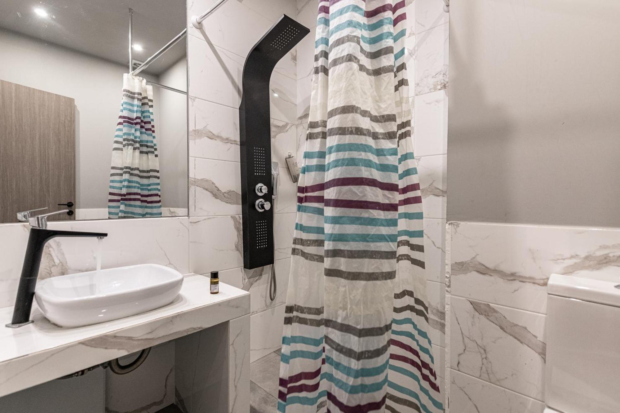 Athenian Infinity Apartments Esterno foto