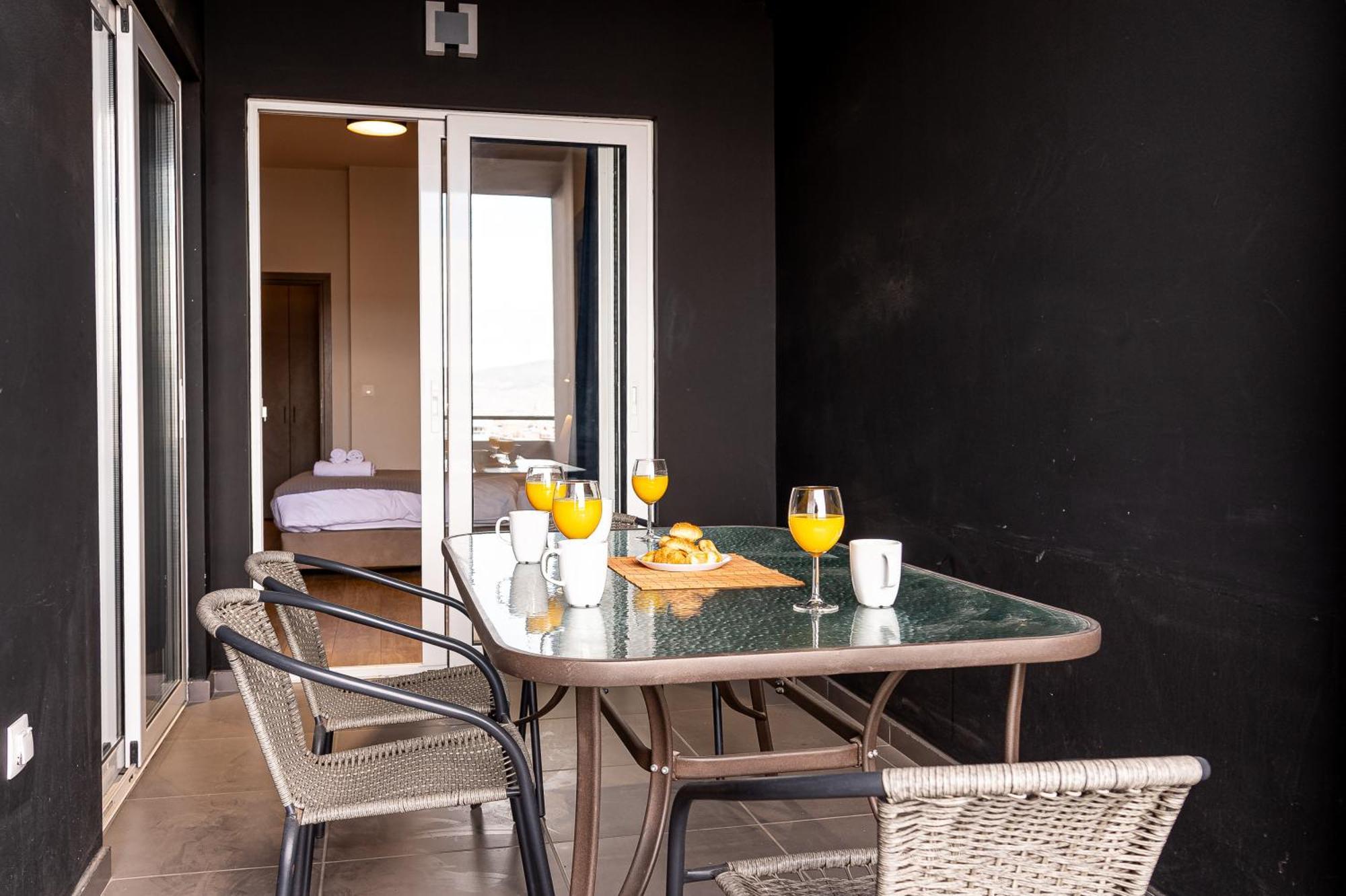 Athenian Infinity Apartments Esterno foto