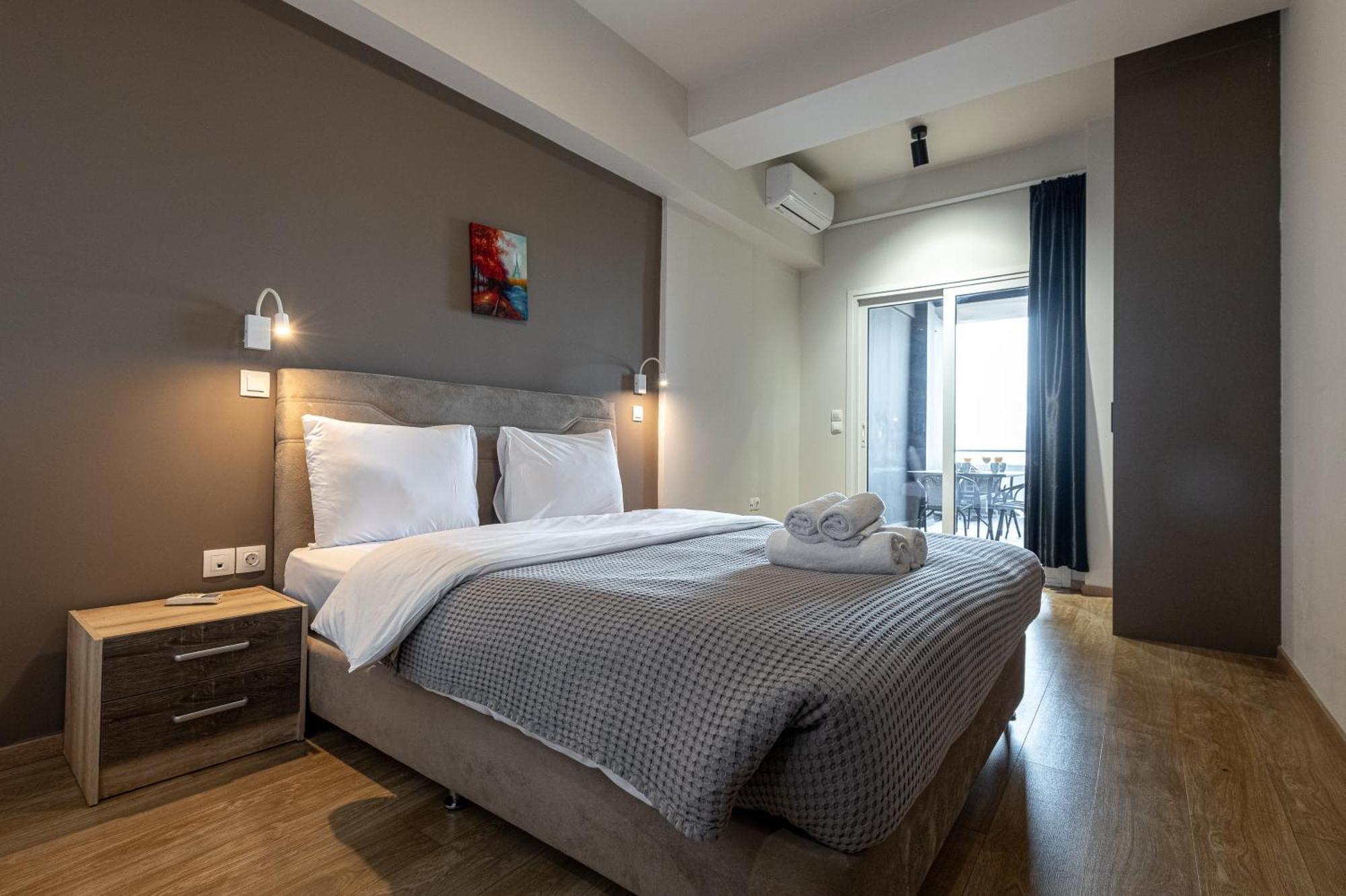 Athenian Infinity Apartments Esterno foto